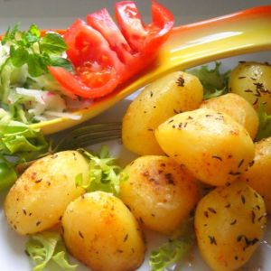 ziołowe młode ziemniaki