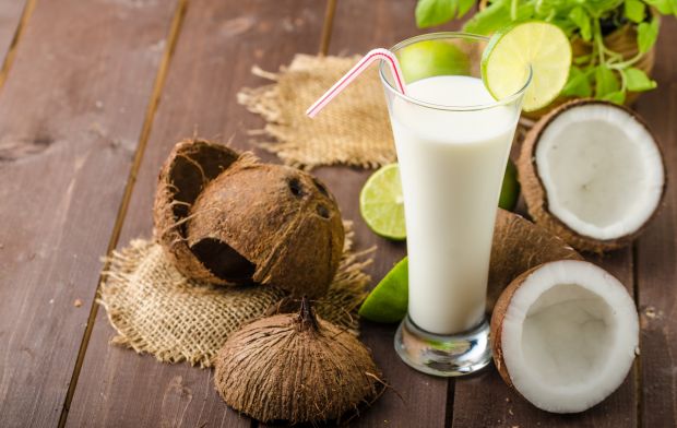 Koktajl z mlekiem kokosowym
